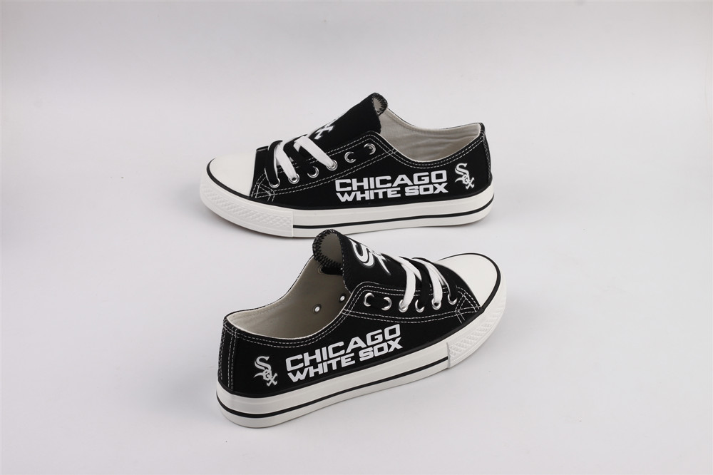 Women's Chicago White Sox Repeat Print Low Top Sneakers 001